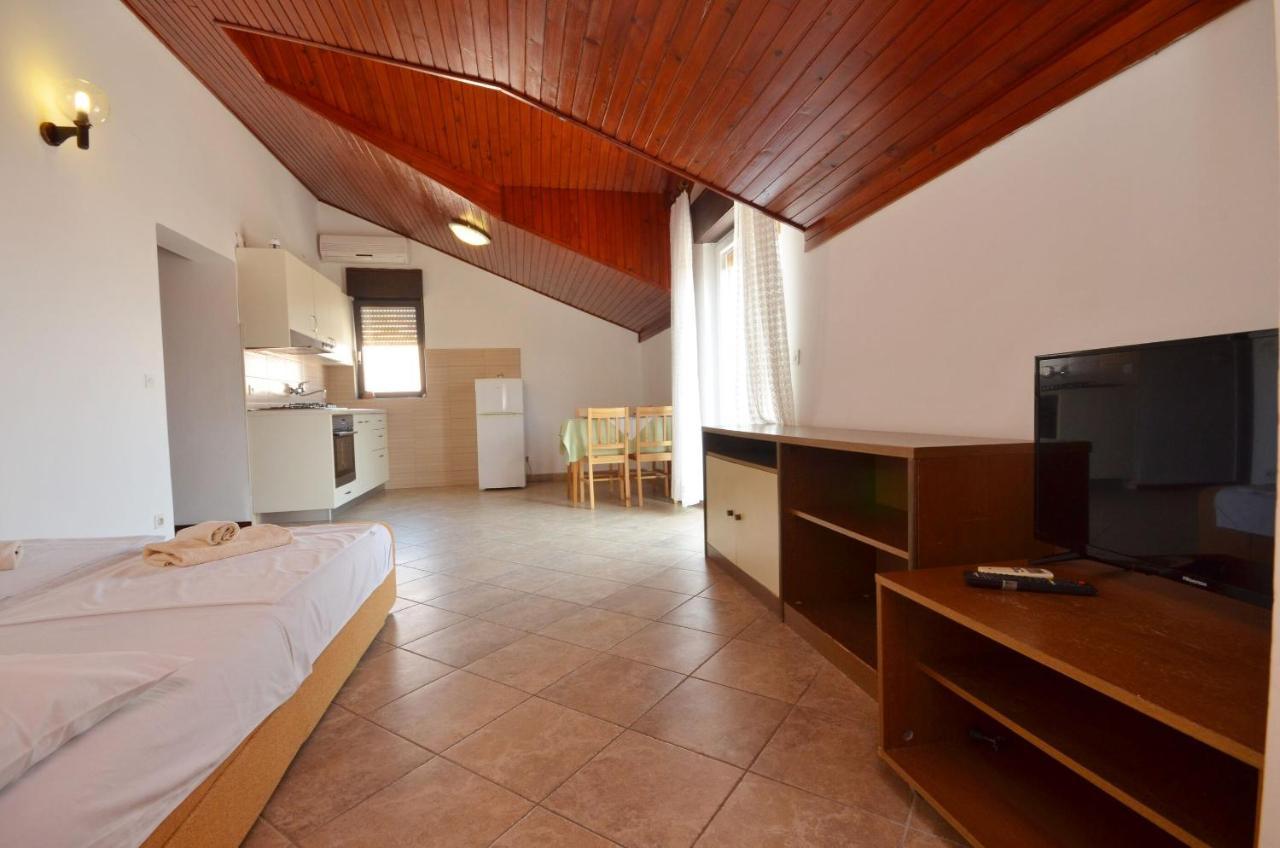 Apartment And Rooms Mrkovic فوديس المظهر الخارجي الصورة