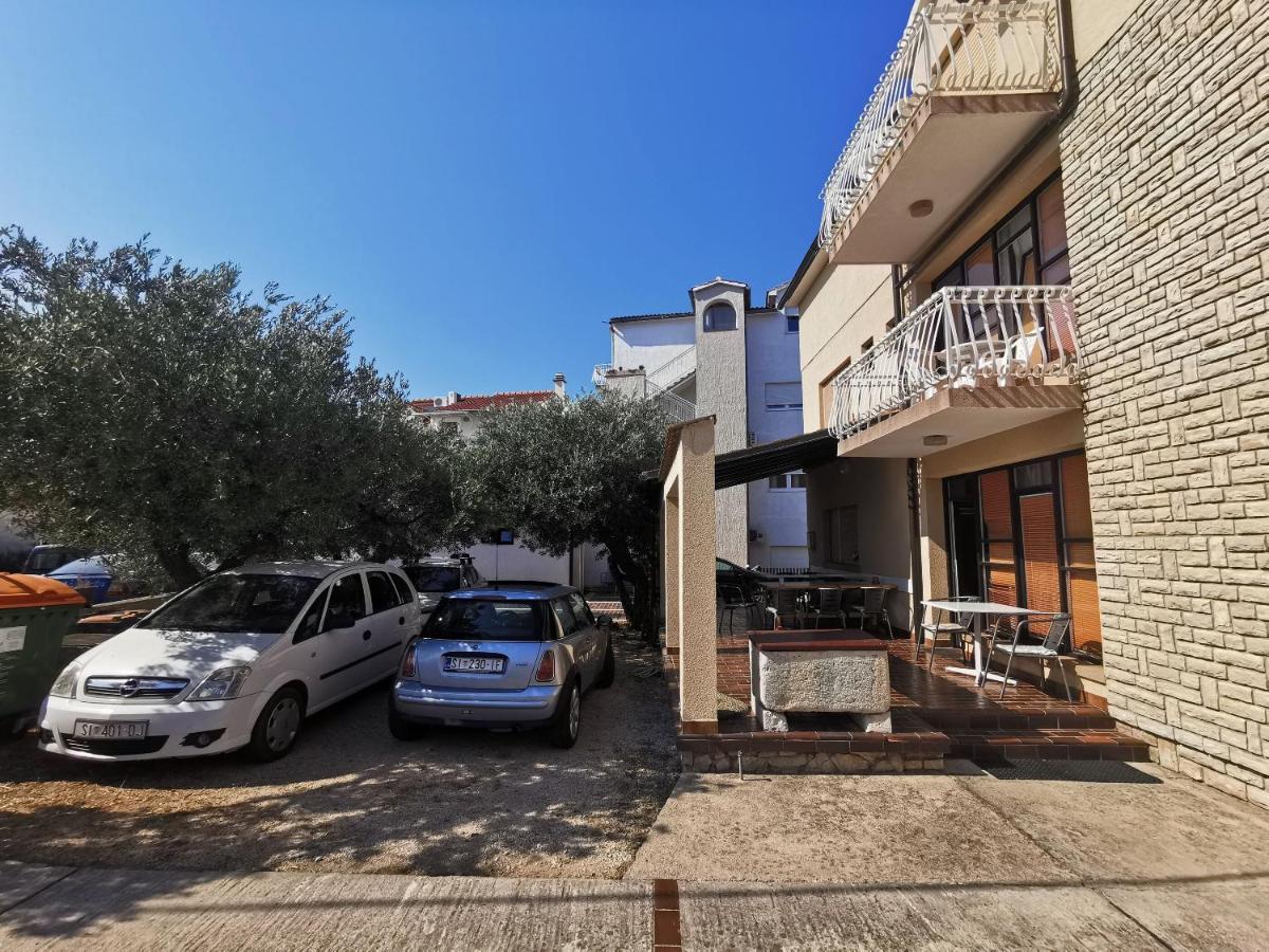 Apartment And Rooms Mrkovic فوديس المظهر الخارجي الصورة