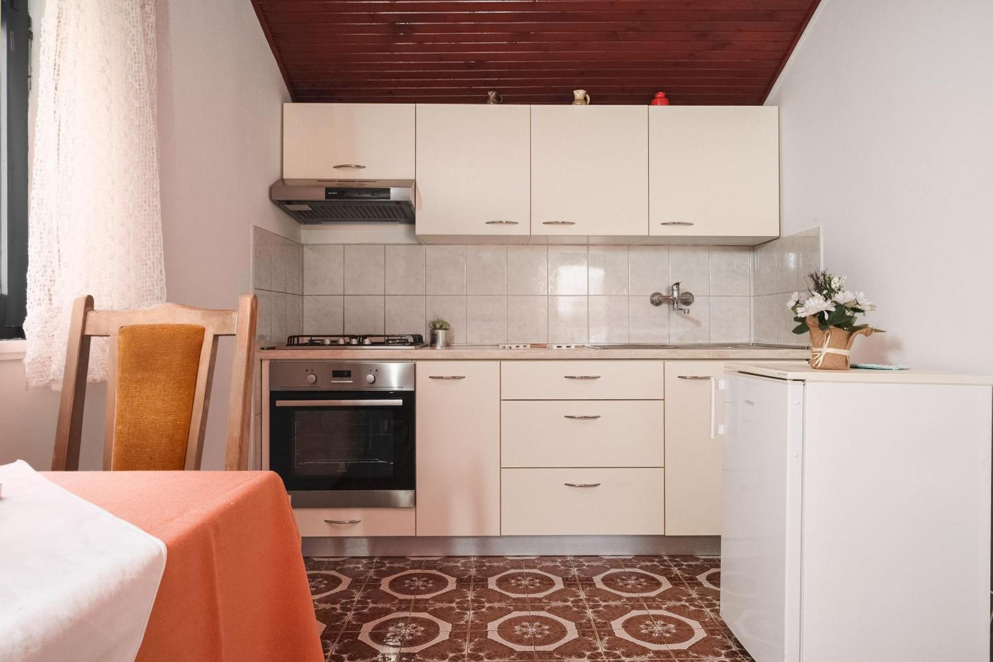 Apartment And Rooms Mrkovic فوديس المظهر الخارجي الصورة