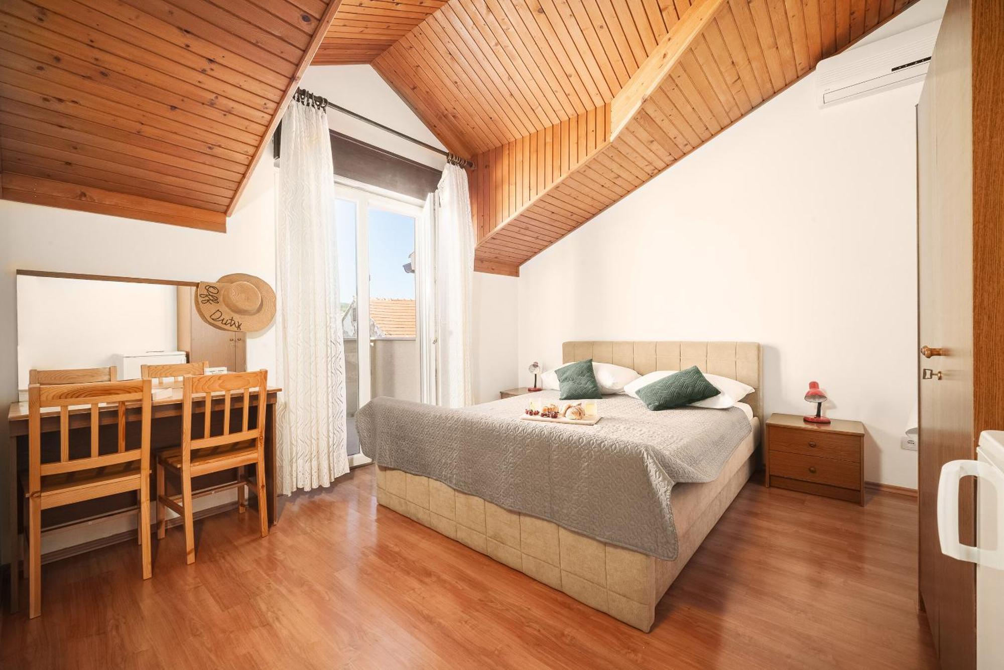 Apartment And Rooms Mrkovic فوديس المظهر الخارجي الصورة